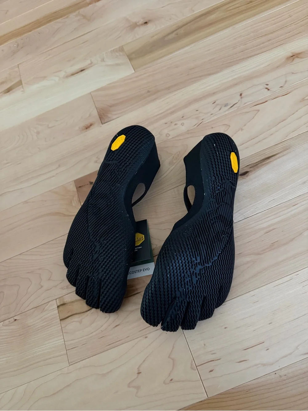 Vibram Womenms Black FiveFinger V-SOUL (Women’s EU 39)